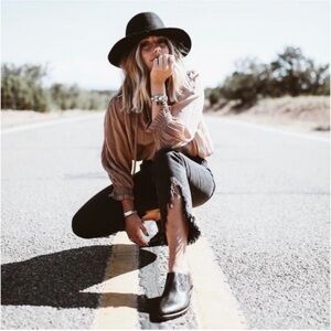 Frye Black Reina Nubuck Suede Leather Cut Out Ankle Western Booties Boots 9